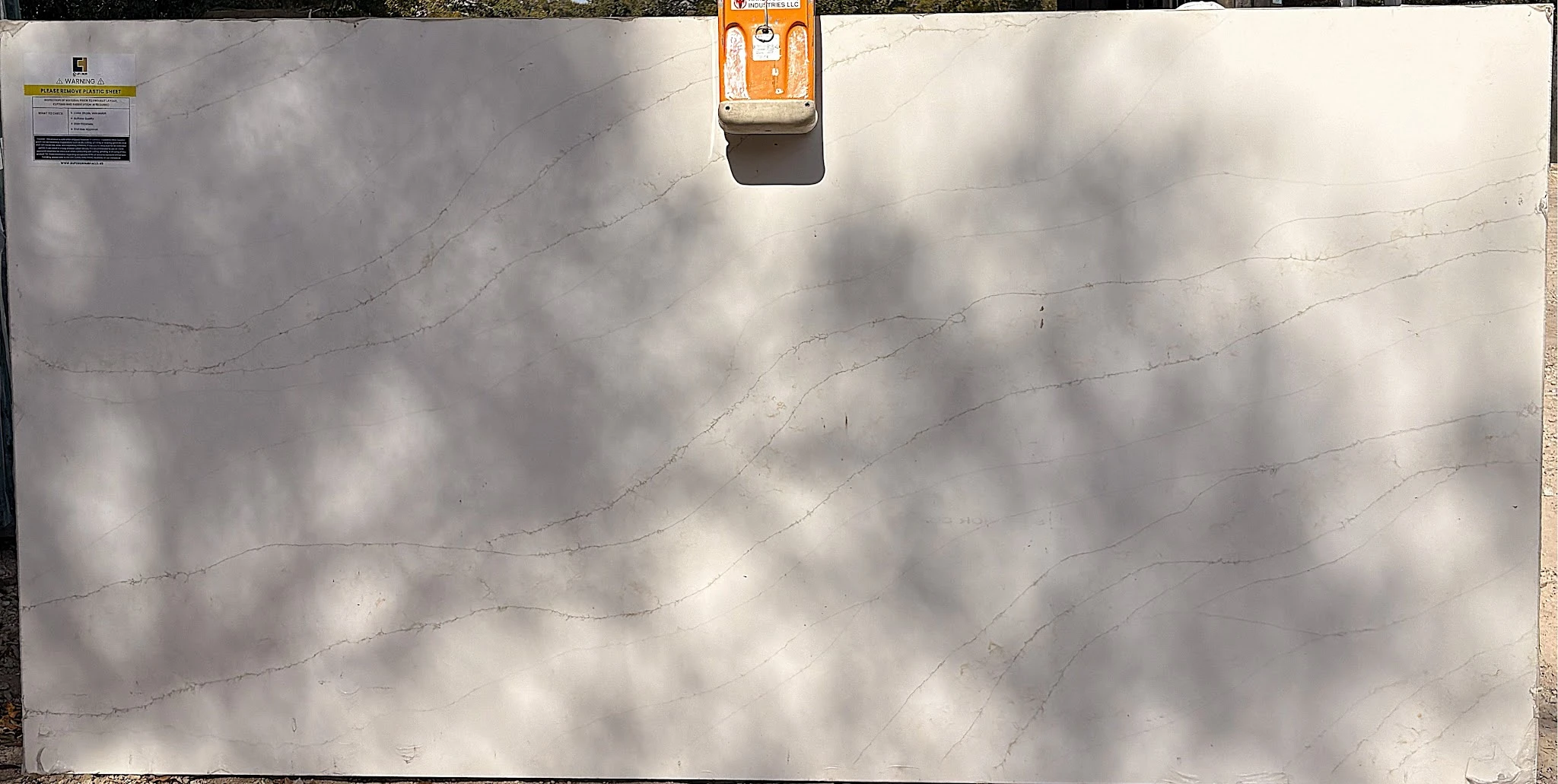 AJ Quartz 4 Slabs | TradeScout